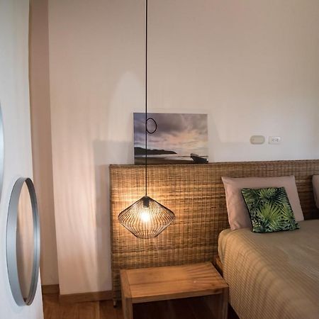 Nautilus Lodge ปูแอร์โตโลเปซ ภายนอก รูปภาพ
