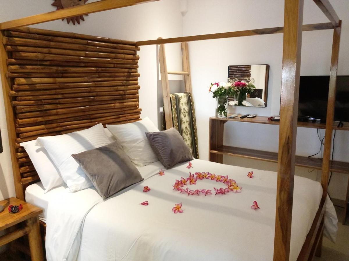 Nautilus Lodge ปูแอร์โตโลเปซ ภายนอก รูปภาพ
