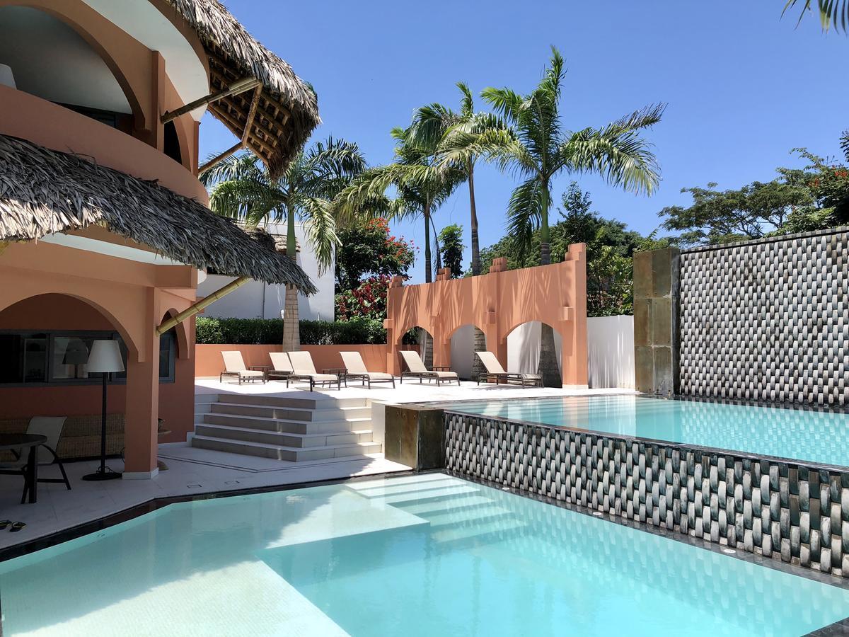 Nautilus Lodge ปูแอร์โตโลเปซ ภายนอก รูปภาพ