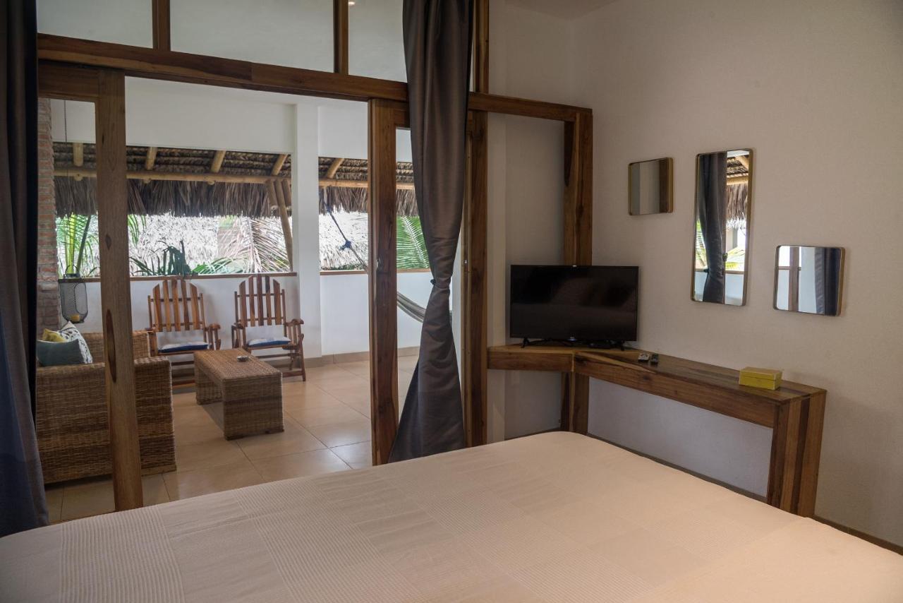 Nautilus Lodge ปูแอร์โตโลเปซ ภายนอก รูปภาพ