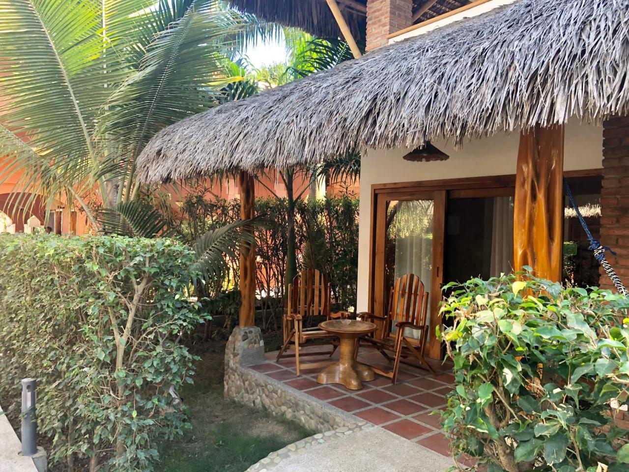 Nautilus Lodge ปูแอร์โตโลเปซ ภายนอก รูปภาพ
